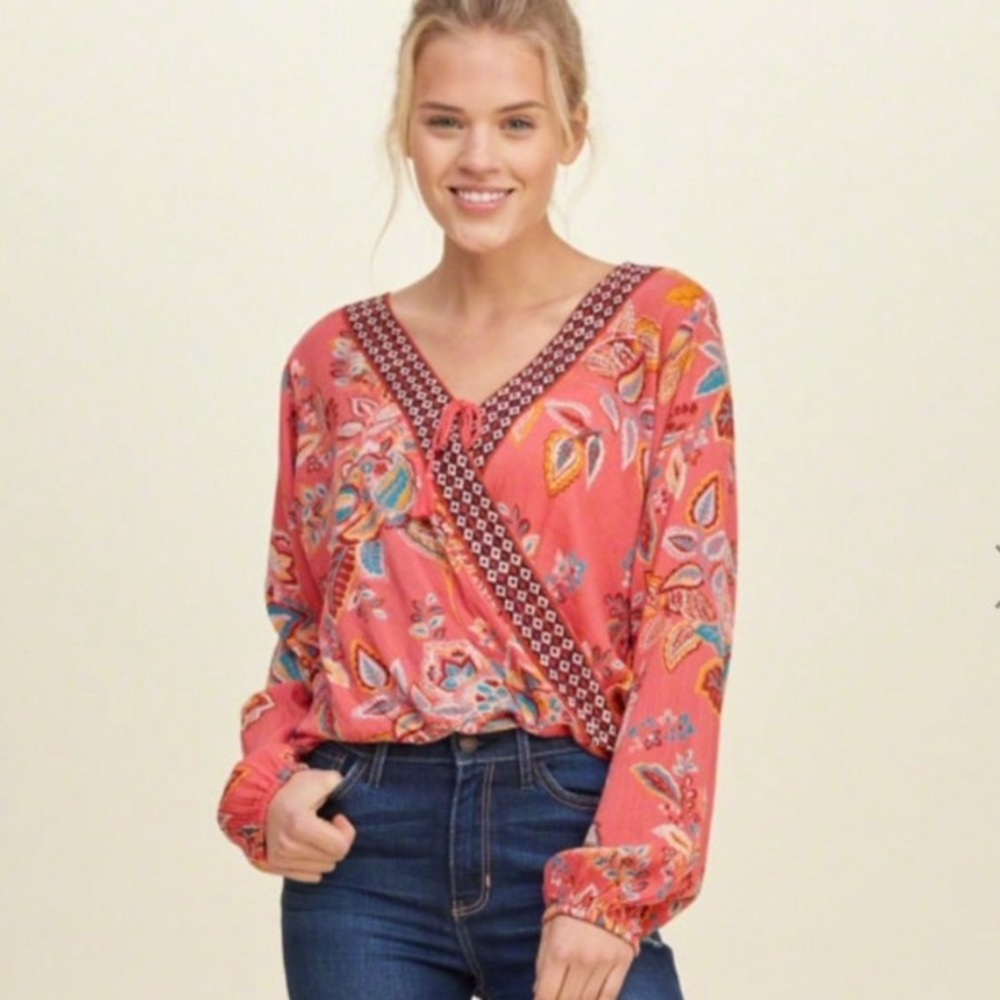 🆕 Hollister coral pink floral boho tunic tie top
